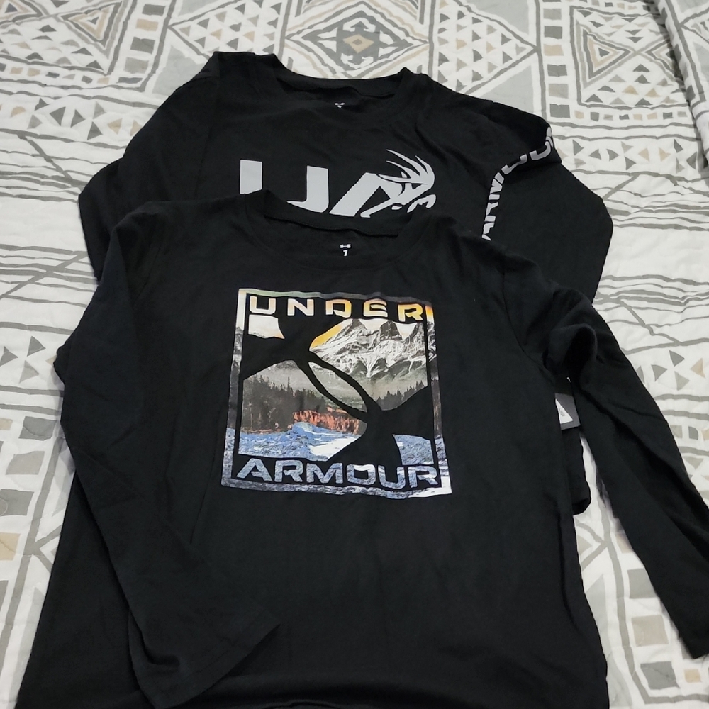 Under Armour Men's Graphic Black Long Sleeve Tees